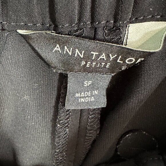 Ann Taylor Pants Womens Small Petite Pull On Flat Front Elastic Cuff Pockets - Picture 8 of 9